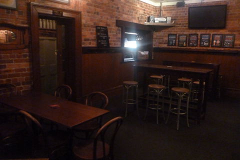 Carringbush Hotel - Accommodation Cairns 0