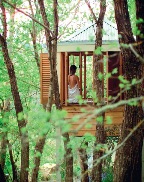 Lake House - Accommodation Cairns 0