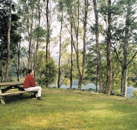 Tullah Lakeside Chalet - Accommodation Cairns