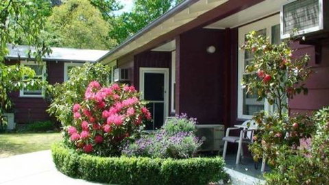 Elm Lodge Bright - Accommodation Cairns 0