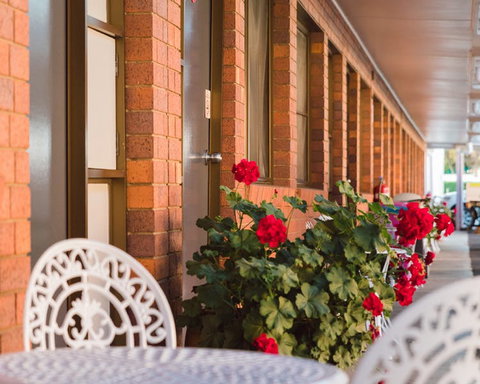 Country Pathfinder Motor Inn - Accommodation Cairns 3