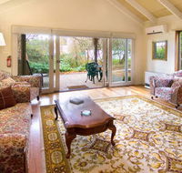Double Nut Chalets - Accommodation Cairns