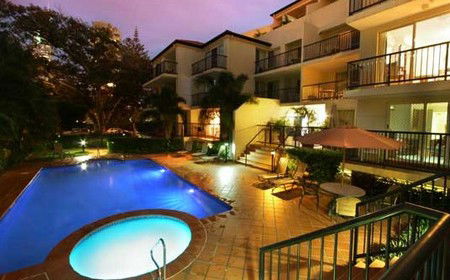 West Burleigh QLD Accommodation Cairns
