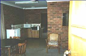 Tabourie Lake Motor Inn Resort - Accommodation Cairns 1