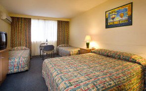 Sandors On The Park - Accommodation Cairns 1