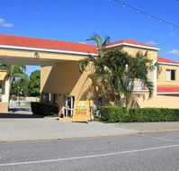 Harbour Sails Motor Inn - Accommodation Cairns