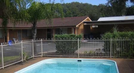Central Coast Motel - Accommodation Cairns 1