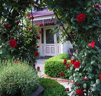 Bed and Breakfast at Stephanie's - Accommodation Cairns