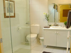 Treetops Bed And Breakfast - Accommodation Cairns 2