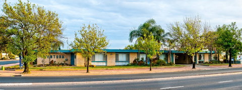 Ventura Motel - Accommodation Cairns 0