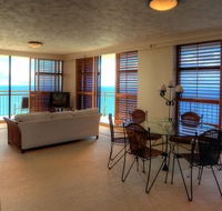 Surfers Aquarius On The Beach - Accommodation Cairns