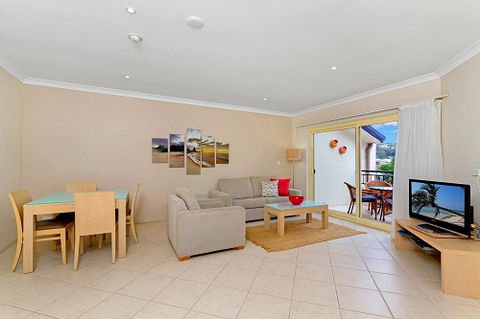 Terrigal Sails Serviced Apartments - Accommodation Cairns 4