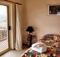 Esplanade Apartments - Accommodation Cairns