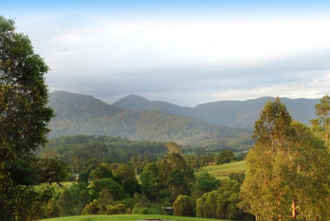Fernridge Farm Cottage - Accommodation Cairns 2