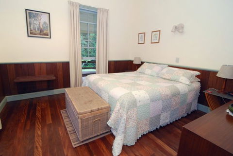 Fernridge Farm Cottage - Accommodation Cairns 6