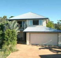 Apartment 2 Mullumbimbi Street Accommodation - Accommodation Cairns