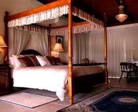 Between Waters B And B - Accommodation Cairns 0