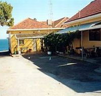 Bay View Holiday Flats - Accommodation Cairns