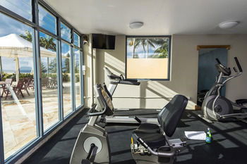 Oaks Waterfront Resort - The Entrance - Accommodation Cairns 41