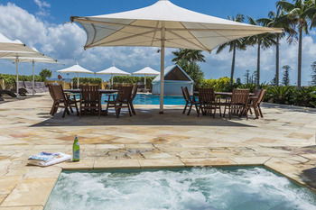 Oaks Waterfront Resort - The Entrance - Accommodation Cairns 47