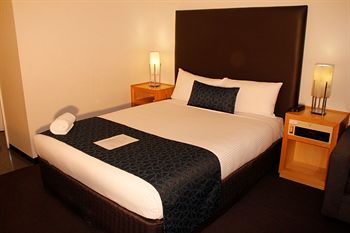 Sandown Regency - Accommodation Cairns 1
