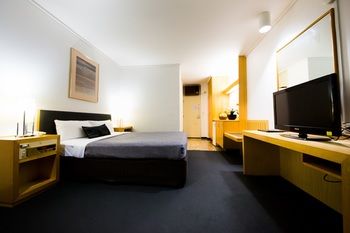 Sandown Regency - Accommodation Cairns 16