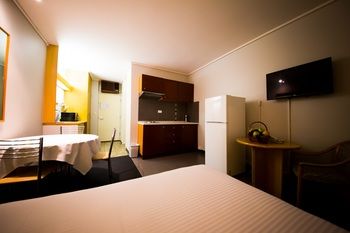 Sandown Regency - Accommodation Cairns 17