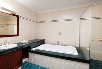 Harrigan's Irish Pub & Accommodation - Accommodation Cairns 7