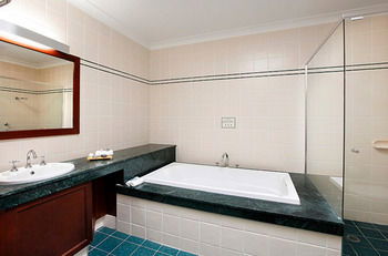 Harrigan's Irish Pub & Accommodation - Accommodation Cairns 8