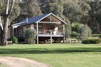 Yering Gorge Cottages By The Eastern Golf Club - Accommodation Cairns 5