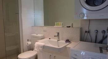 Hiigh Apartments - Accommodation Cairns 8