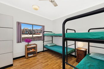 Manly Backpackers - Hostel - Accommodation Cairns 2