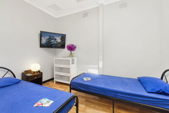 Manly Backpackers - Hostel - Accommodation Cairns 7