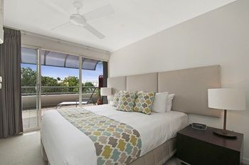 Saks On Hastings - Accommodation Cairns 14