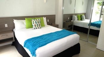 Saks On Hastings - Accommodation Cairns 15