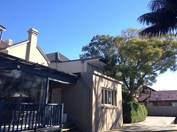 Cambridge Lodge - Hostel/Backpacker - Accommodation Cairns 5