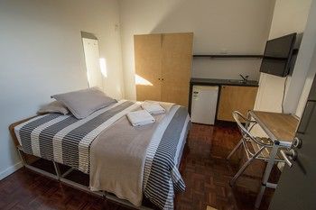 Cambridge Lodge - Hostel/Backpacker - Accommodation Cairns 13