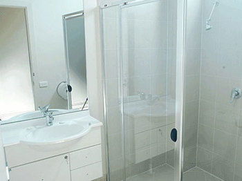 Cambridge Lodge - Hostel/Backpacker - Accommodation Cairns 25