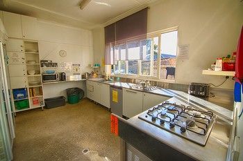Cambridge Lodge - Hostel/Backpacker - Accommodation Cairns 34