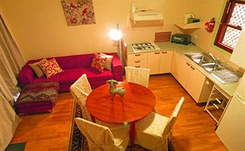 Barrington Wilderness Cedar Lodge Accommodation - Accommodation Cairns 7