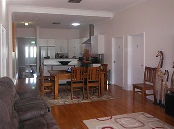 King Street Boutique Motel - Accommodation Cairns 9