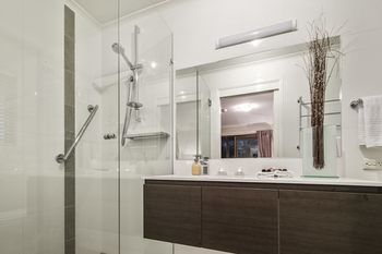 Eden Lodge - Accommodation Cairns 6