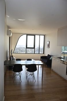 Apartments Melbourne Domain - South Melbourne - Accommodation Cairns 2