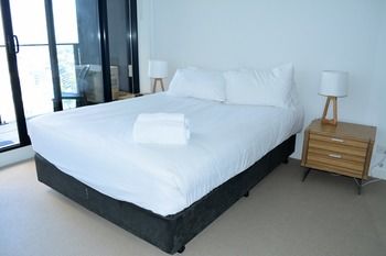 Apartments Melbourne Domain - South Melbourne - Accommodation Cairns 53