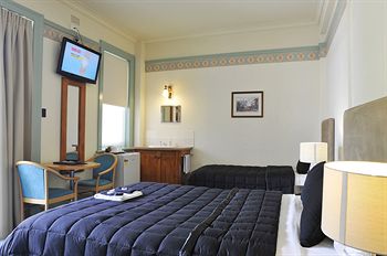 Hotel Gosford - Accommodation Cairns 9