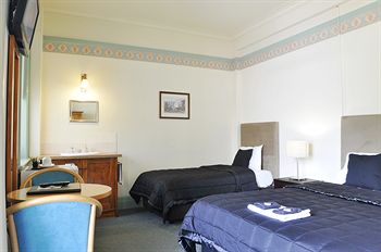Hotel Gosford - Accommodation Cairns 19
