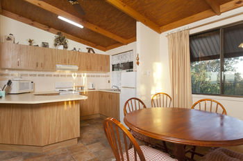 Eagleview Resort - Accommodation Cairns 33
