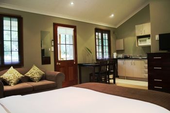 Sunshine Valley Cottages - Accommodation Cairns 13