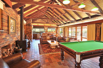 Langbrook Estate Cottages - Accommodation Cairns 1