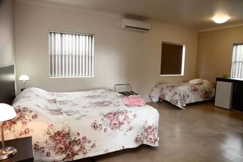 Station Hotel Motel Kurri Kurri - Accommodation Cairns 4